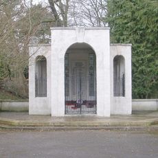Second World War memorial and associated pavilion shelters, Ilkley Memorial Gardens