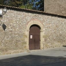 Restes del mur Universitat Literària