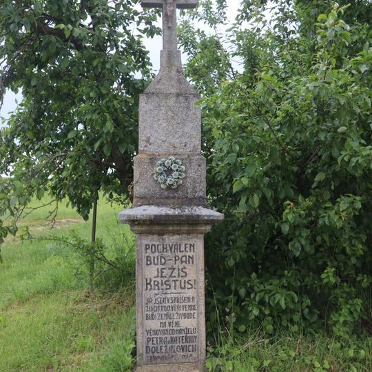 Kříž na západním okraji Oponešic