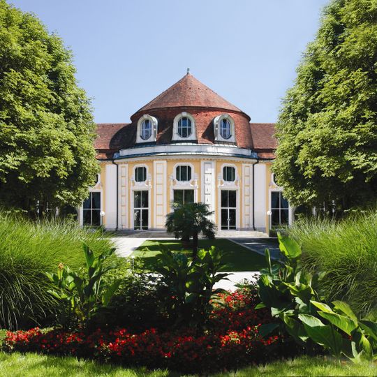 Trink- und Wandelhalle, Konzertsaalbau