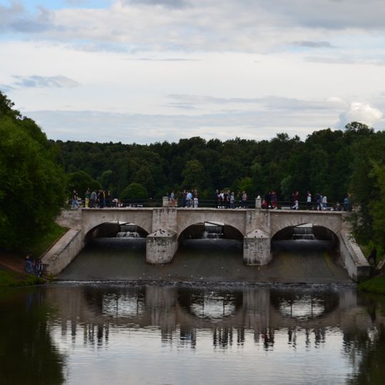 Upper Tsaritsyno Pond dam