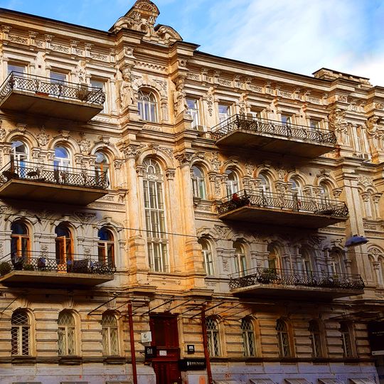 4 Viacheslava Lypynskoho Street, Kyiv