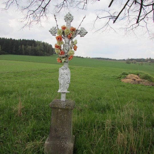 Kříž jižně od Stříteže pod Křemešníkem u zemědělských staveb