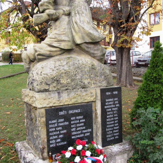 Pomník padlým v Černošicích