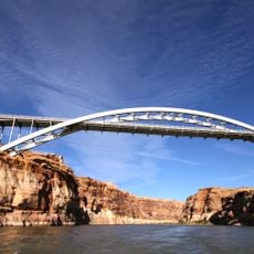 Pont de Hite Crossing
