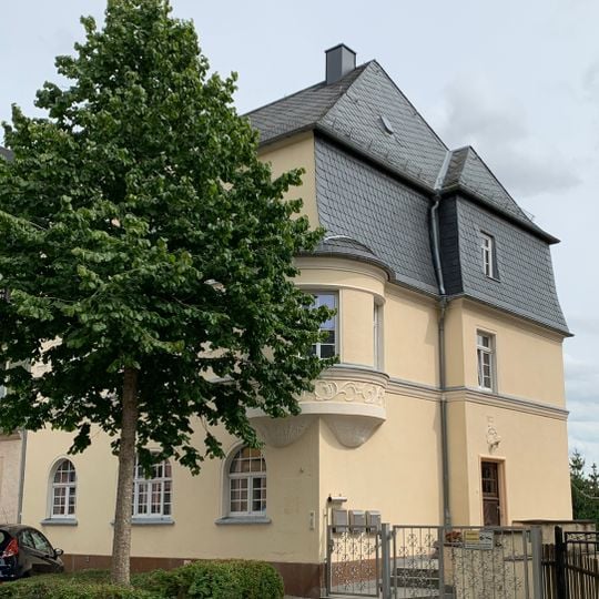 Friedrich-Engels-Straße 27