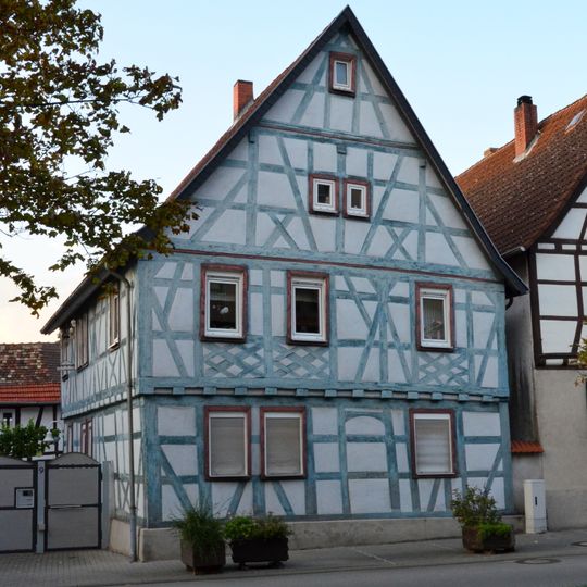 Half-timbered house at Lehrstrasse 9