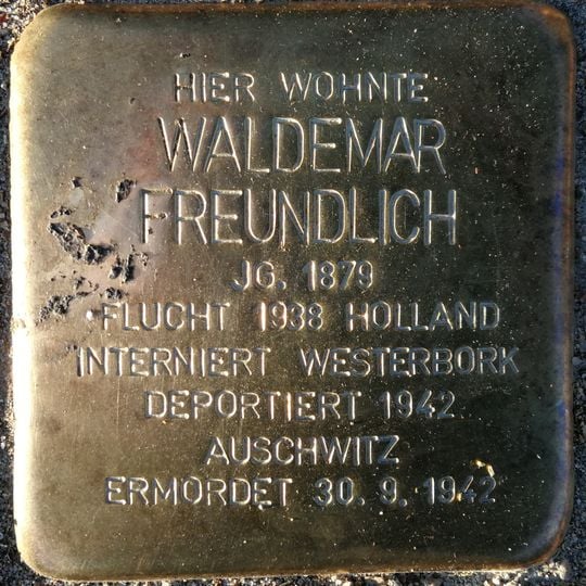 Stolperstein à la mémoire de Waldemar Freundlich