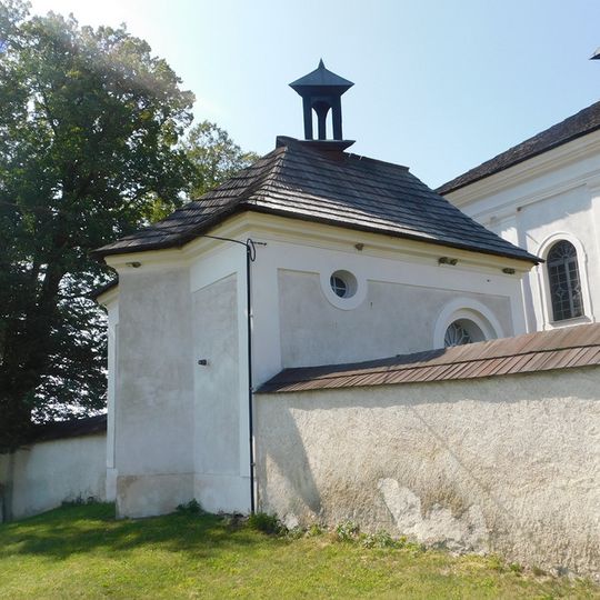 Jihovýchodní kaple u kostela Nejsvětější Trojice v Andělské Hoře