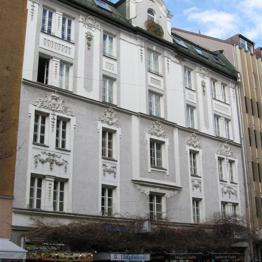Mietshaus