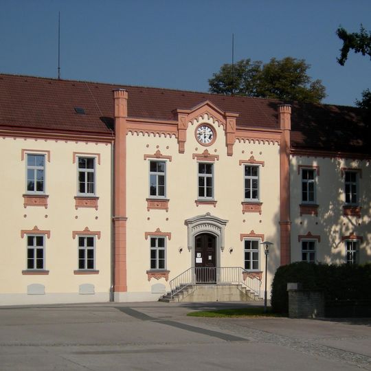 Nebengebäude der ehem. Kadettenschule