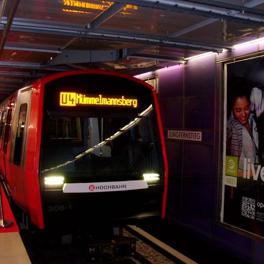 U4