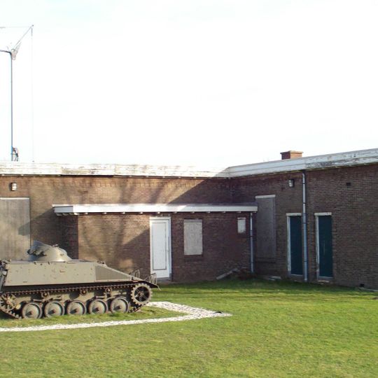 Fort aan den Hoek van Holland: officiersmess/Kantinegebouw