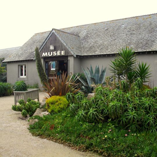 Laboratoire maritime de Saint-Vaast-la-Hougue