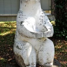 Figur Sitzender Bär