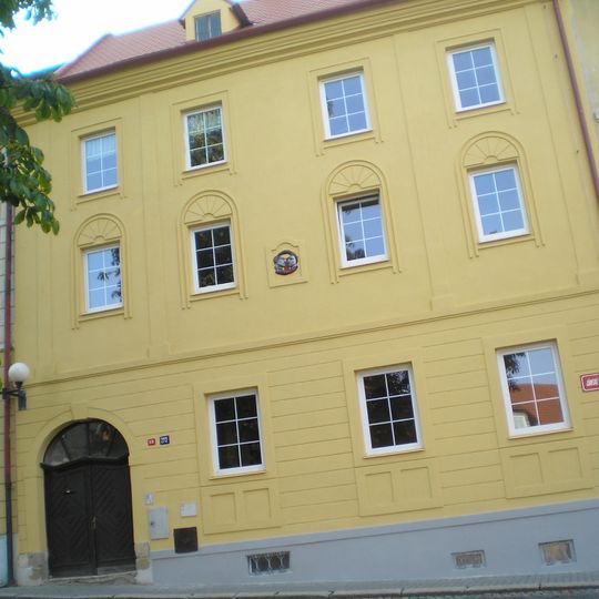 Jánské náměstí 13