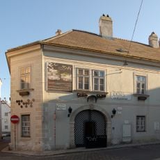 Kahlenberger Straße 1