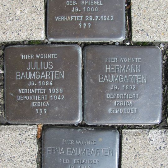 Stolperstein en memoria de Julius Baumgarten