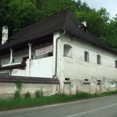 Administratívna budova