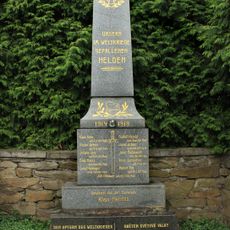 Pomník padlým v Malých Heralticích