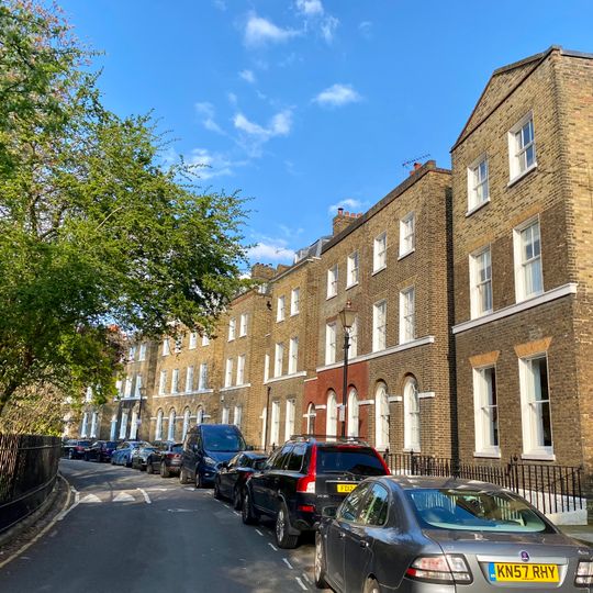 21-42, Gloucester Circus Se10