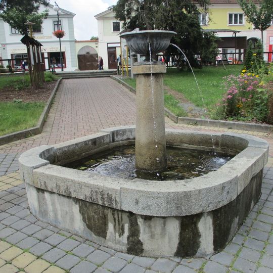 Kašna v Blovicích na Masarykově náměstí