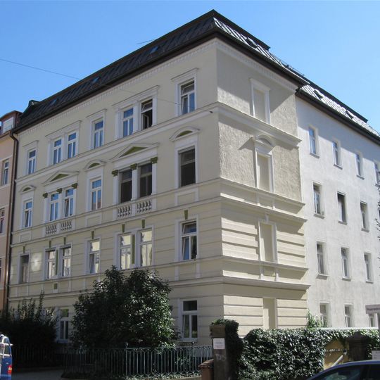 Mietshaus