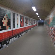 Mosaik an der Tunnelwand
