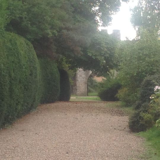 S Gatehouse At Ewenny Priory
