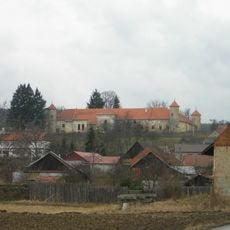 Ptení Castle