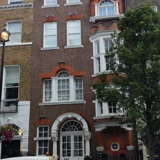 7, Upper Wimpole Street W1