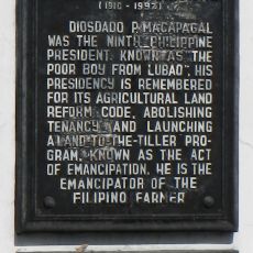 Diosdado P. Macapagal historical marker
