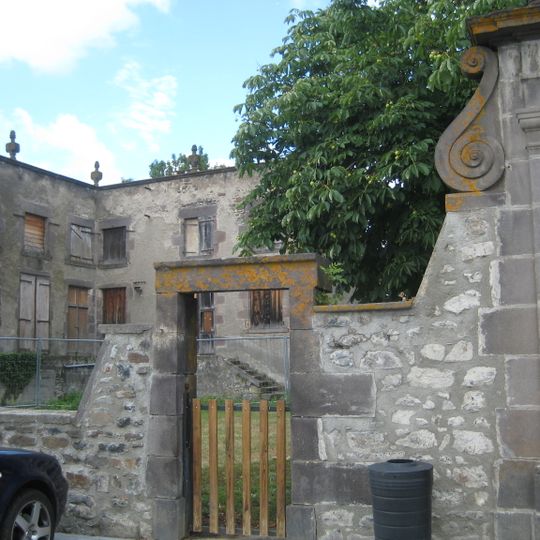 Maison, place François-Rougeyron