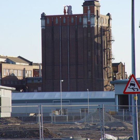 Isis Oil Mill Silo
