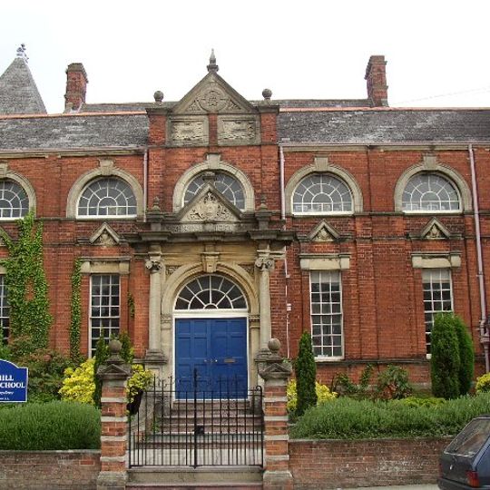 Newport Nodehill County Middle School And Library
