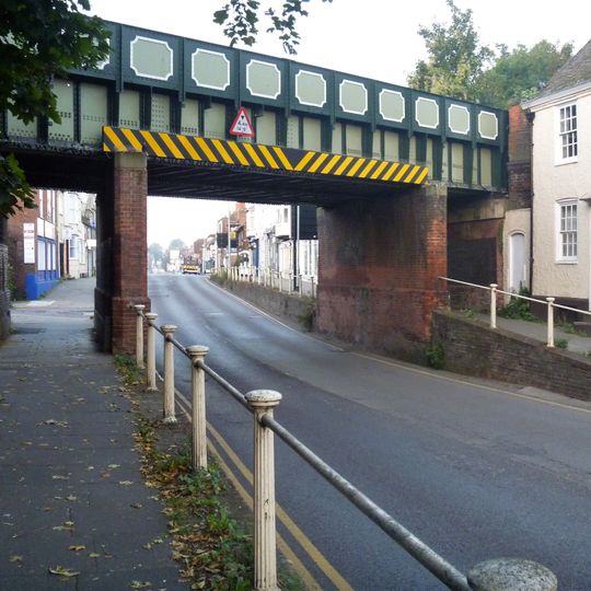 Bollards On A Raised Bank In Front Of Nos 11 To 17