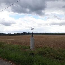 Kříž západně od Pňovan