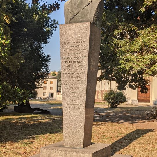 Busto di Amedeo Avogadro di Quaregna