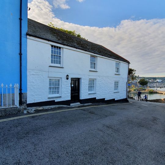 1 and 2, Abbey Street