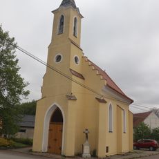 Kaple Nanebevzetí Panny Marie ve Lhoticích