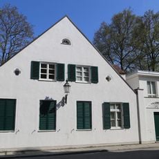 Erdgeschossiger Satteldachbau