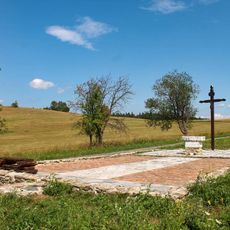 Dřevěný kříž v Pramenech u Žárové