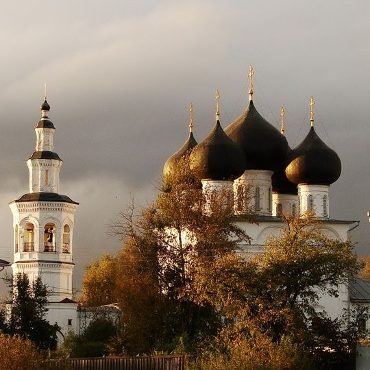 Church of Nikolai Thaumaturgus in Vladichnaya sloboda