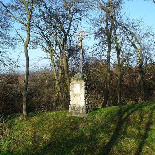 Kříž na jihozápadním okraji Nebužel