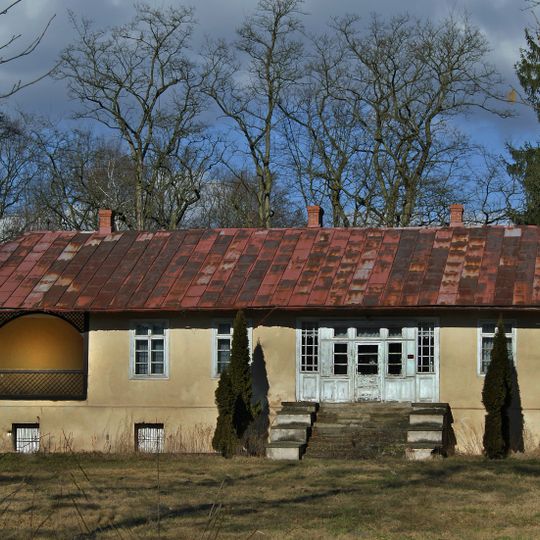 Zespół dworski w Przegini Narodowej