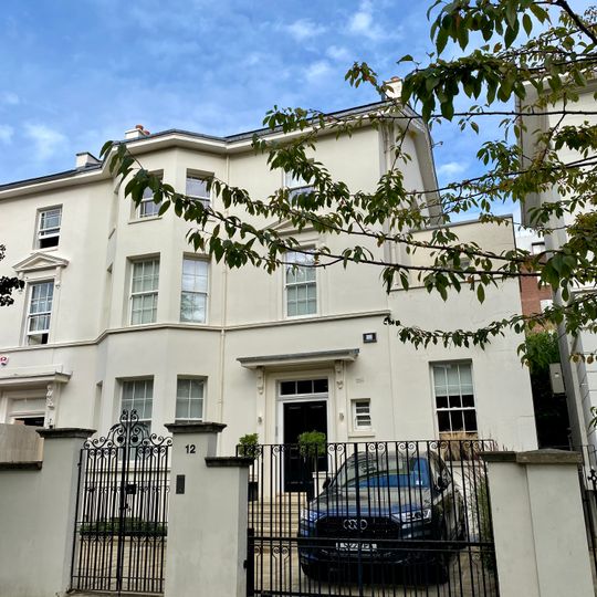 10 and 12, Cavendish Avenue Nw8
