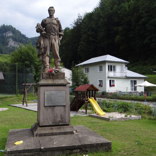 Pomník padlým v SNP