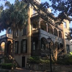 2 East Taylor Street