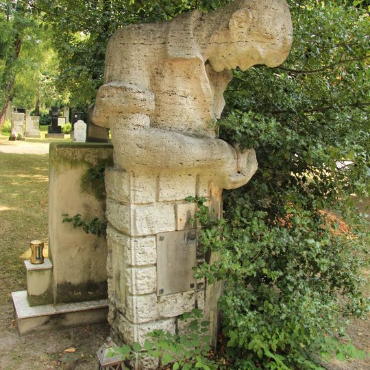 Ondrejský cintorín, náhrobok