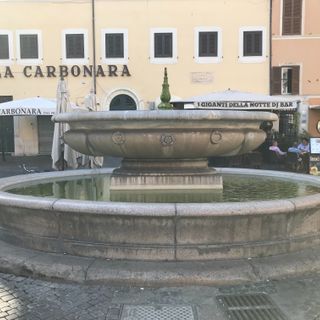 Fontana in Campo de' Fiori